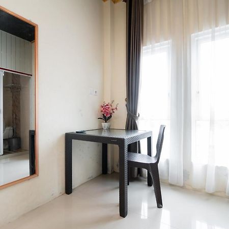 Hotel Reddoorz Syariah Near Minangkabau International Aiport Padang  Exterior foto