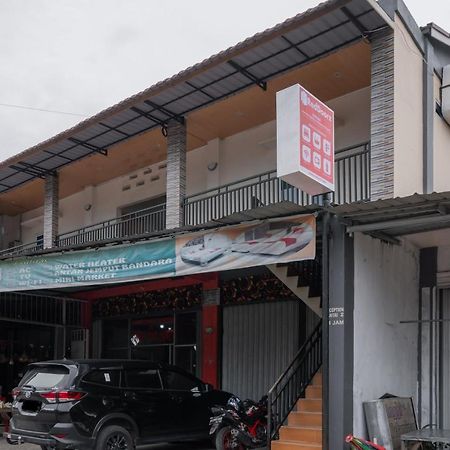 Hotel Reddoorz Syariah Near Minangkabau International Aiport Padang  Exterior foto