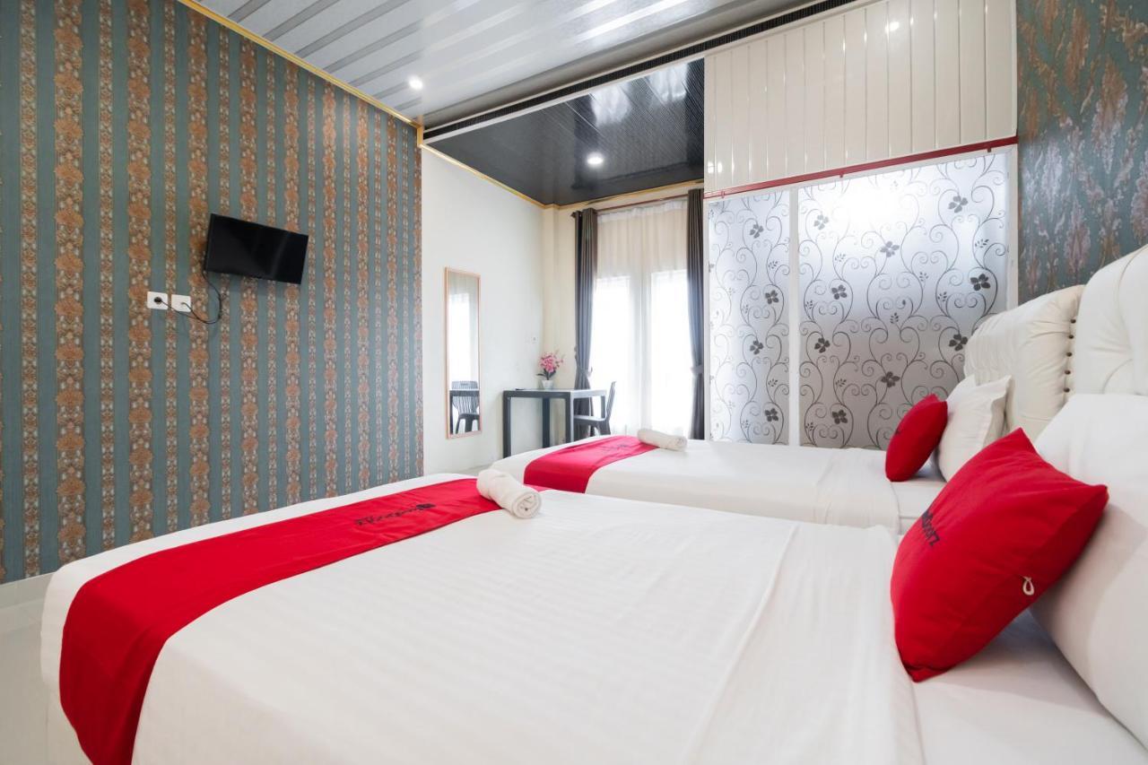 Hotel Reddoorz Syariah Near Minangkabau International Aiport Padang  Exterior foto