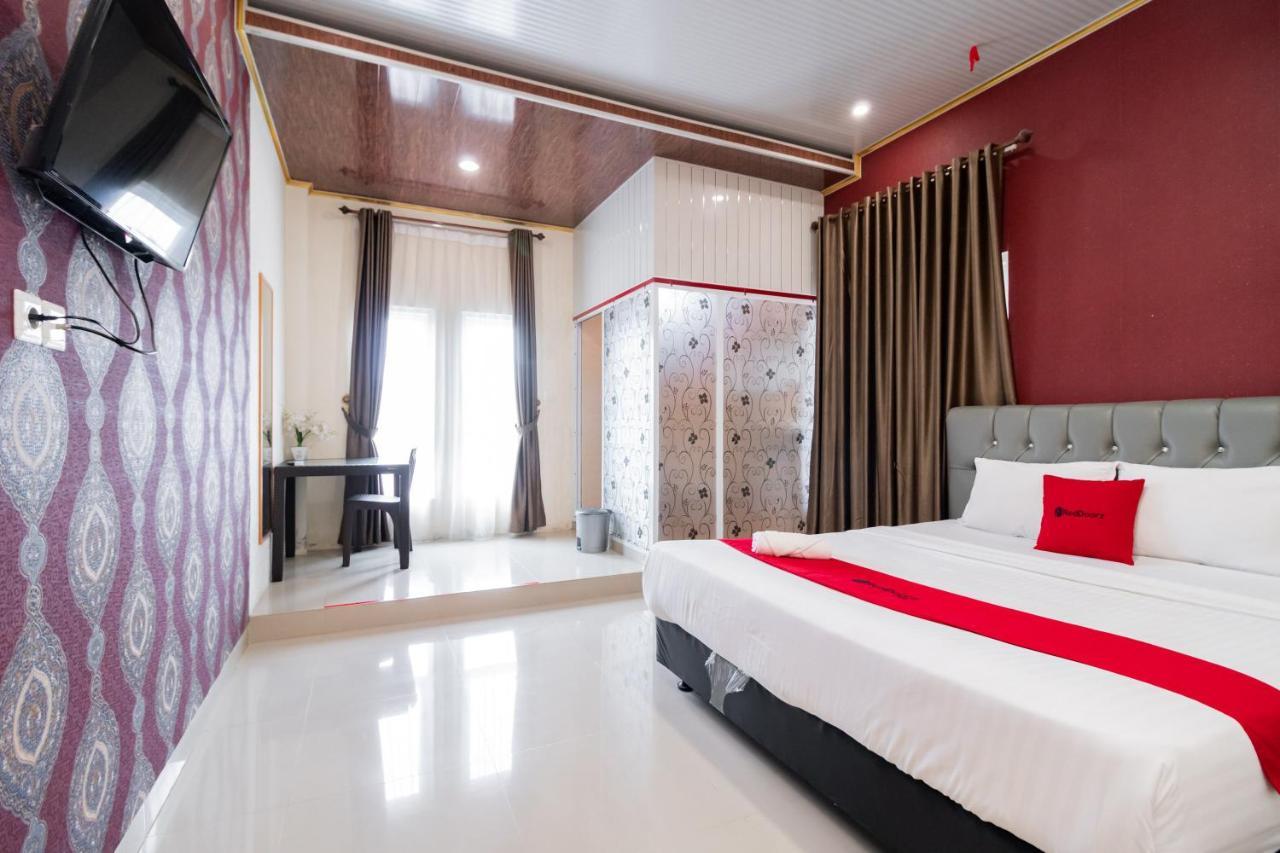 Hotel Reddoorz Syariah Near Minangkabau International Aiport Padang  Exterior foto