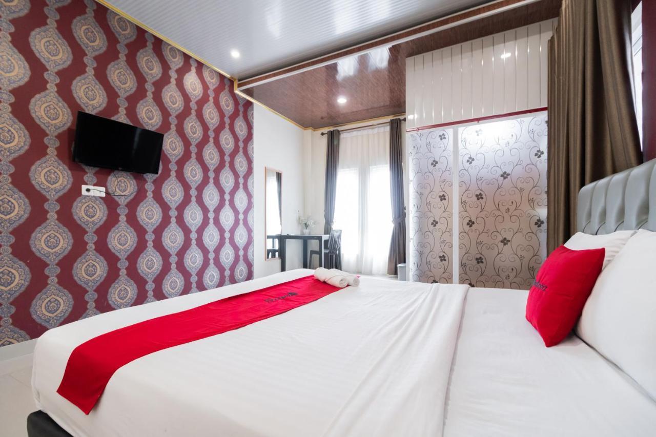 Hotel Reddoorz Syariah Near Minangkabau International Aiport Padang  Exterior foto